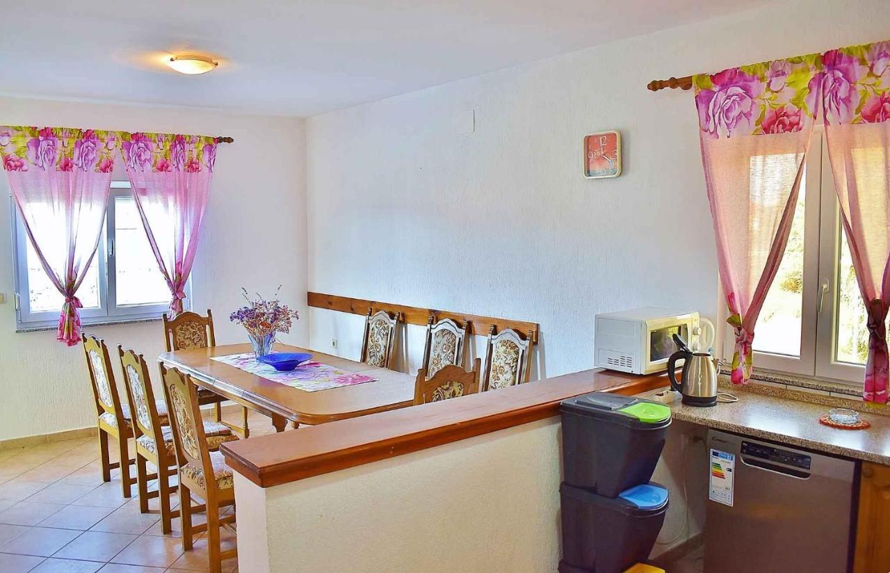 Apartment In Lopar/Insel Rab 17739 ภายนอก รูปภาพ