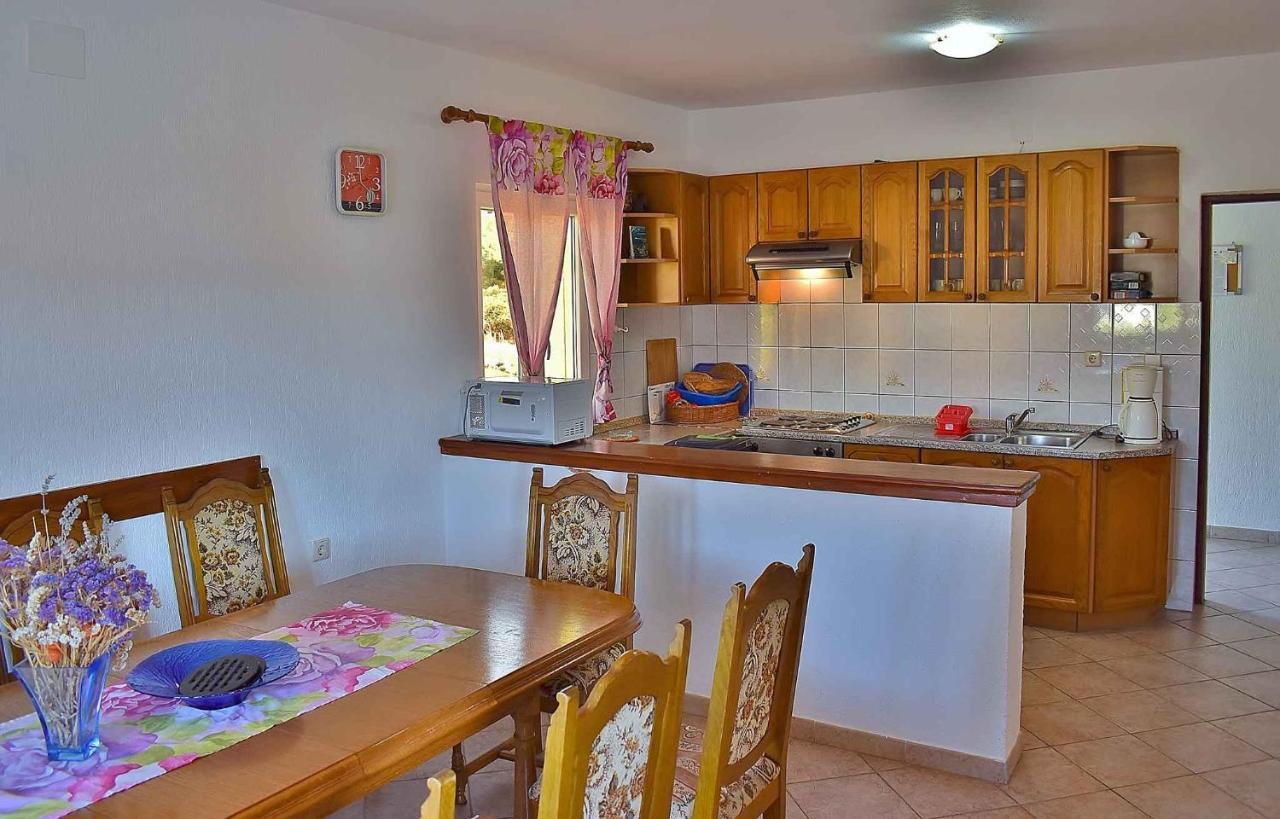 Apartment In Lopar/Insel Rab 17739 ภายนอก รูปภาพ
