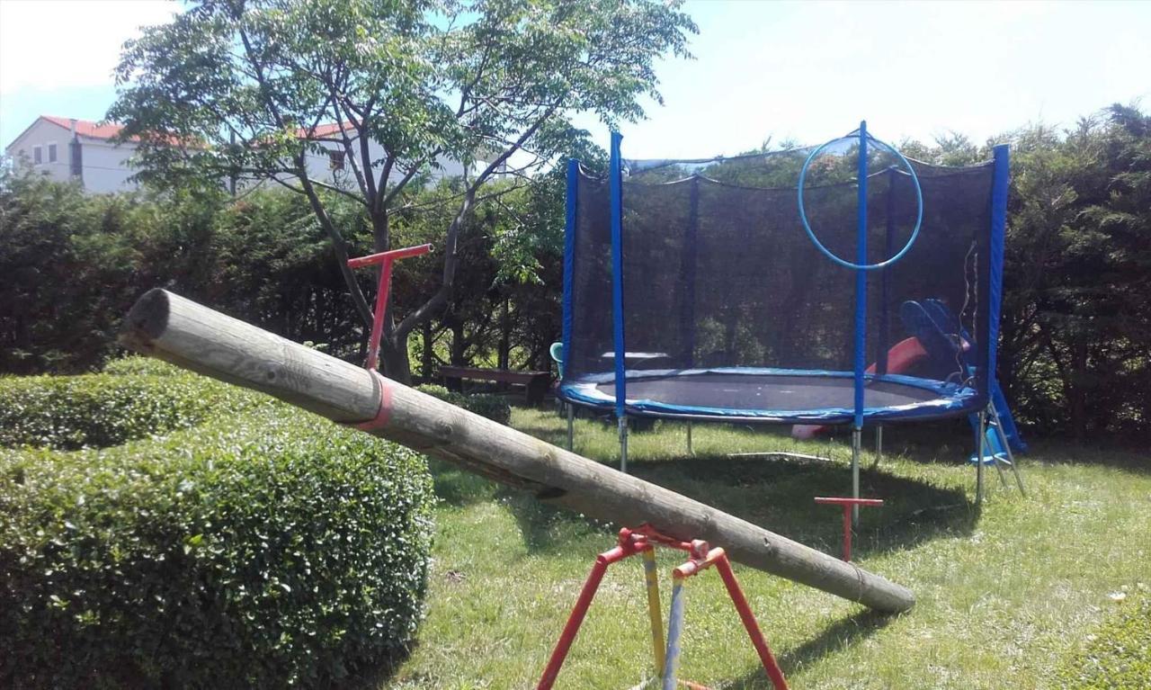 Apartment In Lopar/Insel Rab 17739 ภายนอก รูปภาพ